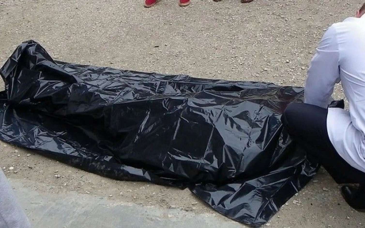 Balıqçıların üzərinə torpaq qatı düşdü - Ölən var 