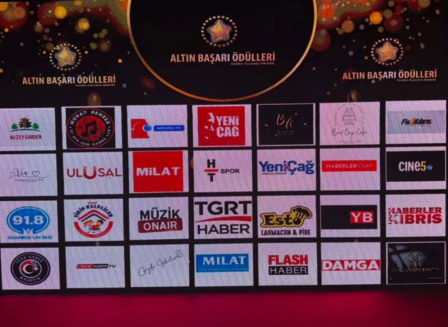 Tanınmış jurnalist Türkiyədə mükafata layiq görüldü 