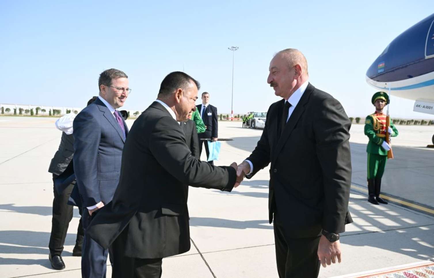 İlham Əliyev Türkmənistanda belə QARŞILANDI