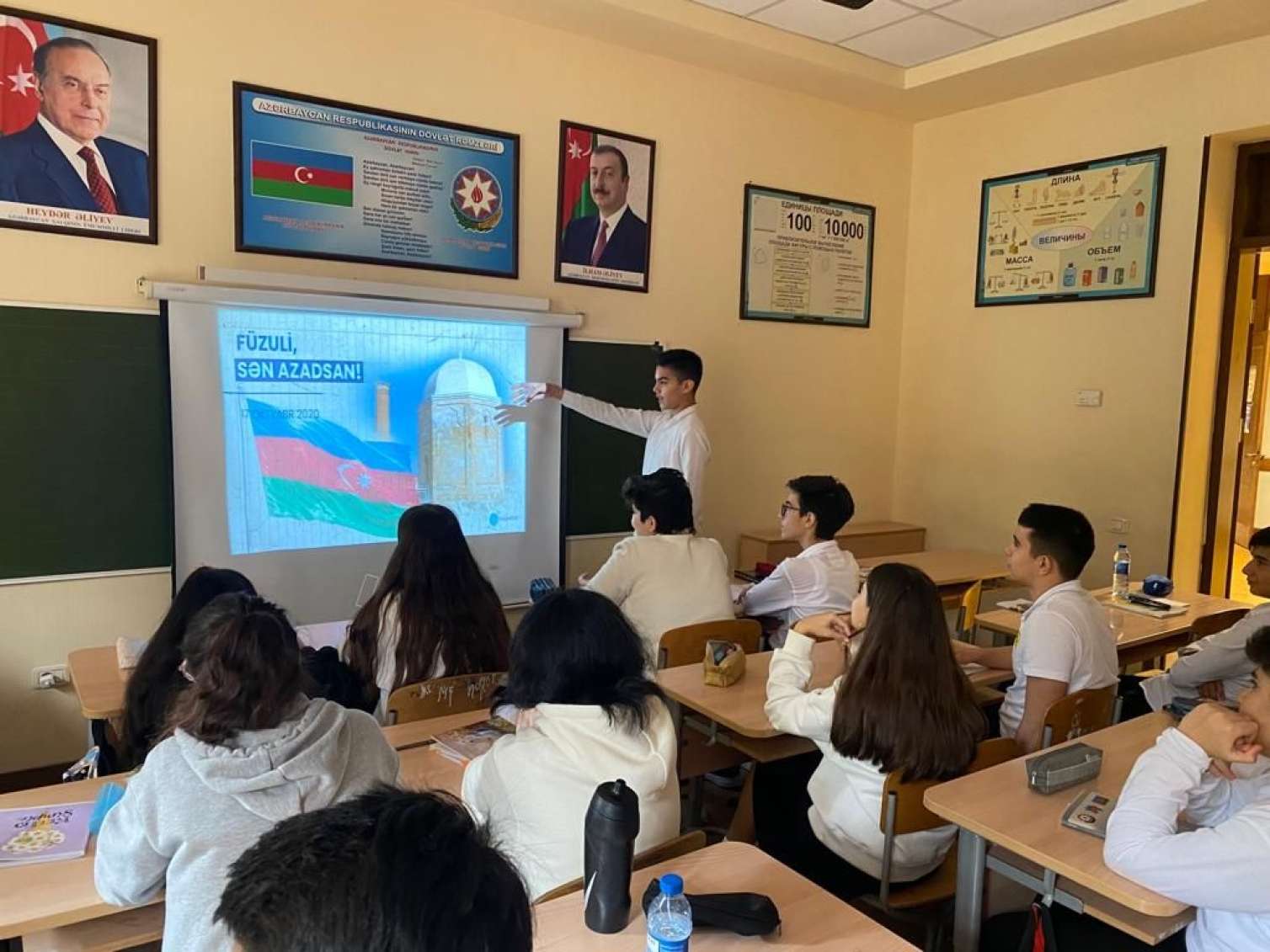 Bu fənn rus bölməsində də Azərbaycan dilində keçiriləcək 