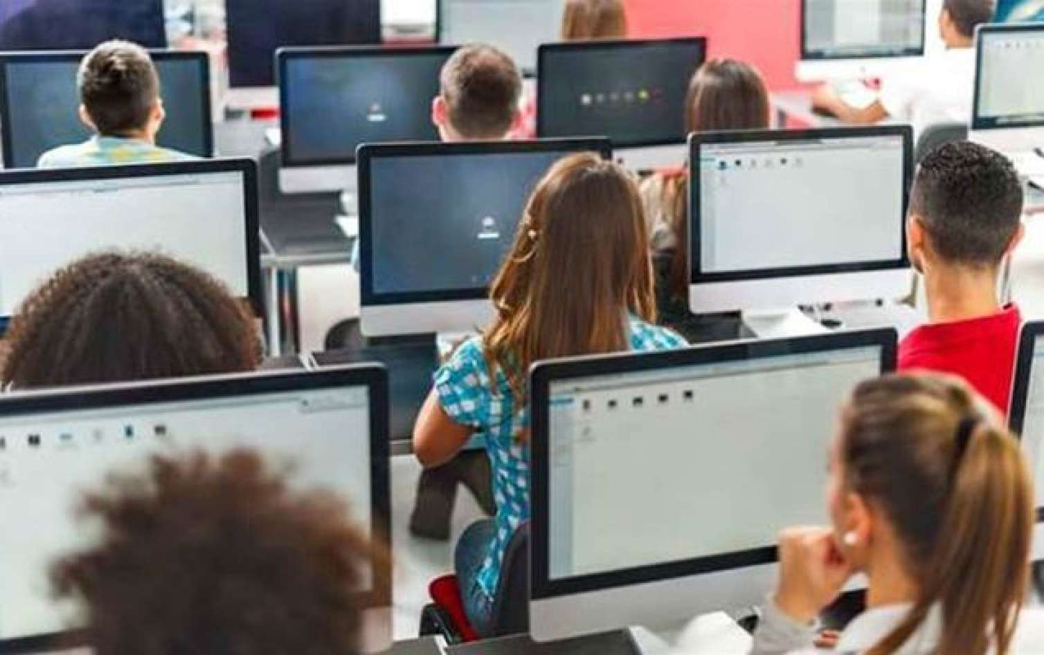 Bu ixtisasın keçid balında REKORD 
