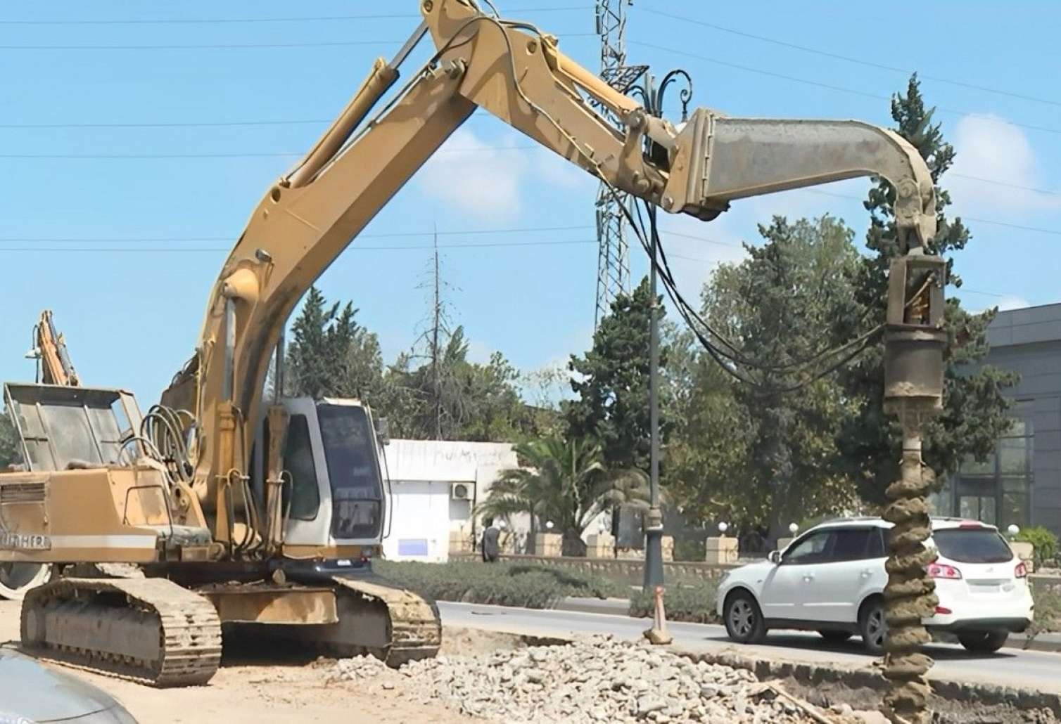 Bakıda yol təmiri aylarla bitmir - Sürücülər narazıdır 