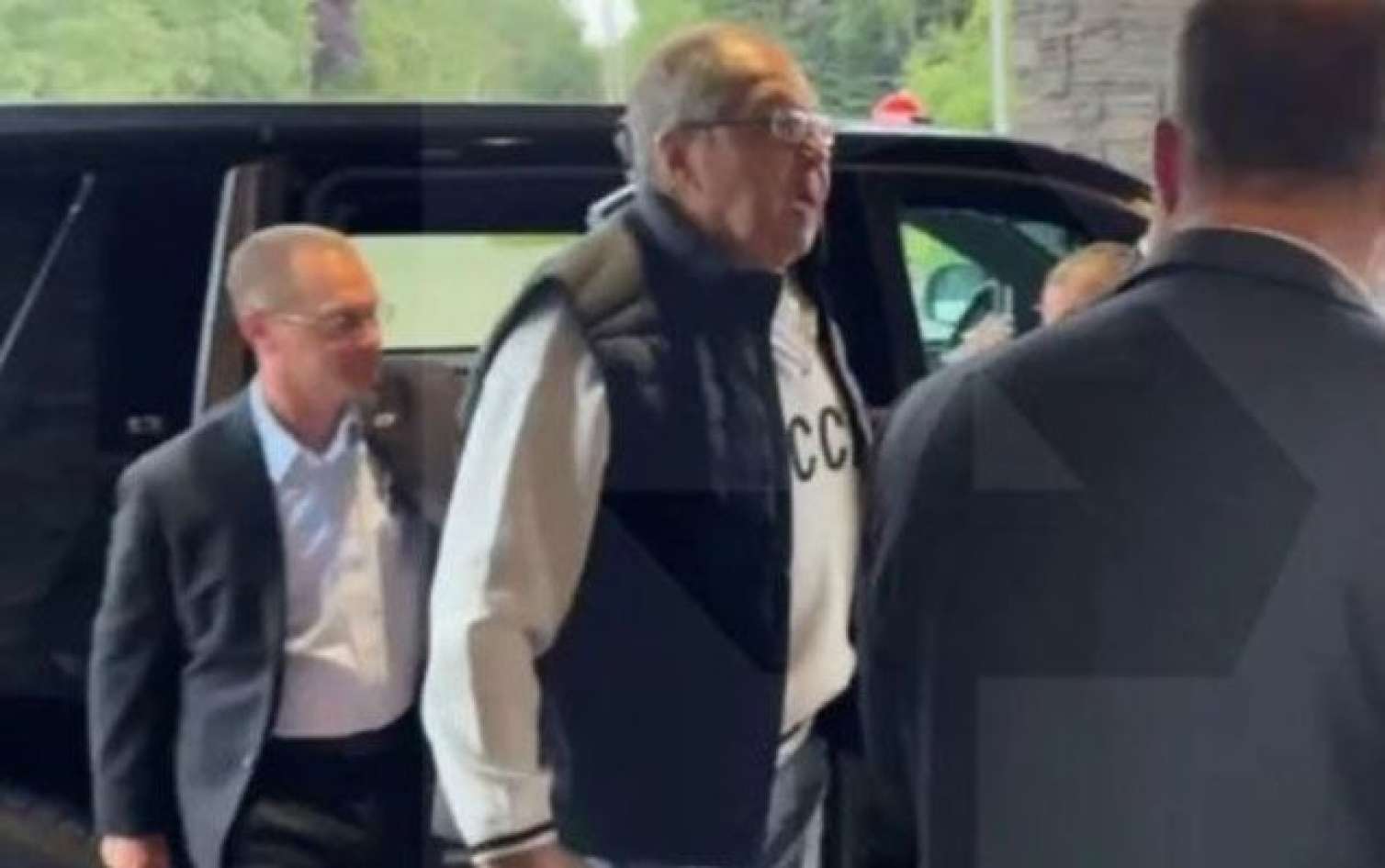 Lavrov Alyaskaya “СССР” yazılı köynəkdə getməsindən danışdı 
