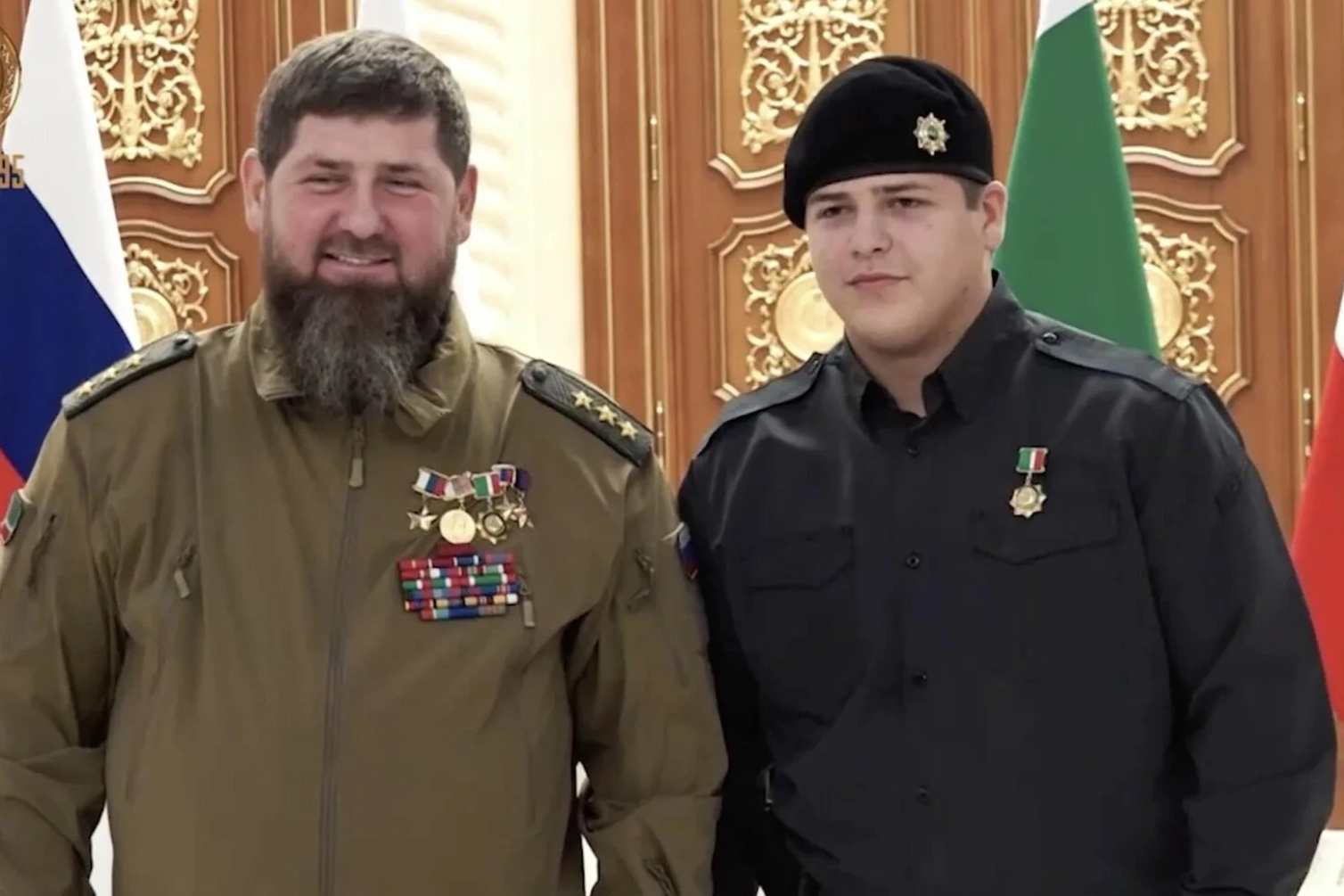 Ramzan Kadırov oğluna yenə medal verdi 