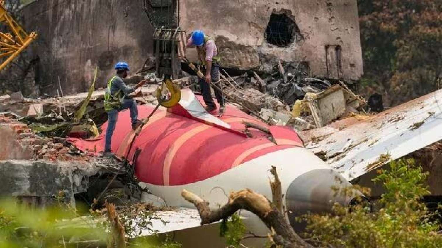 Hindistanda "Boeing" təyyarəsinin qəzaya uğramasının - MÜMKÜN SƏBƏBİ 
