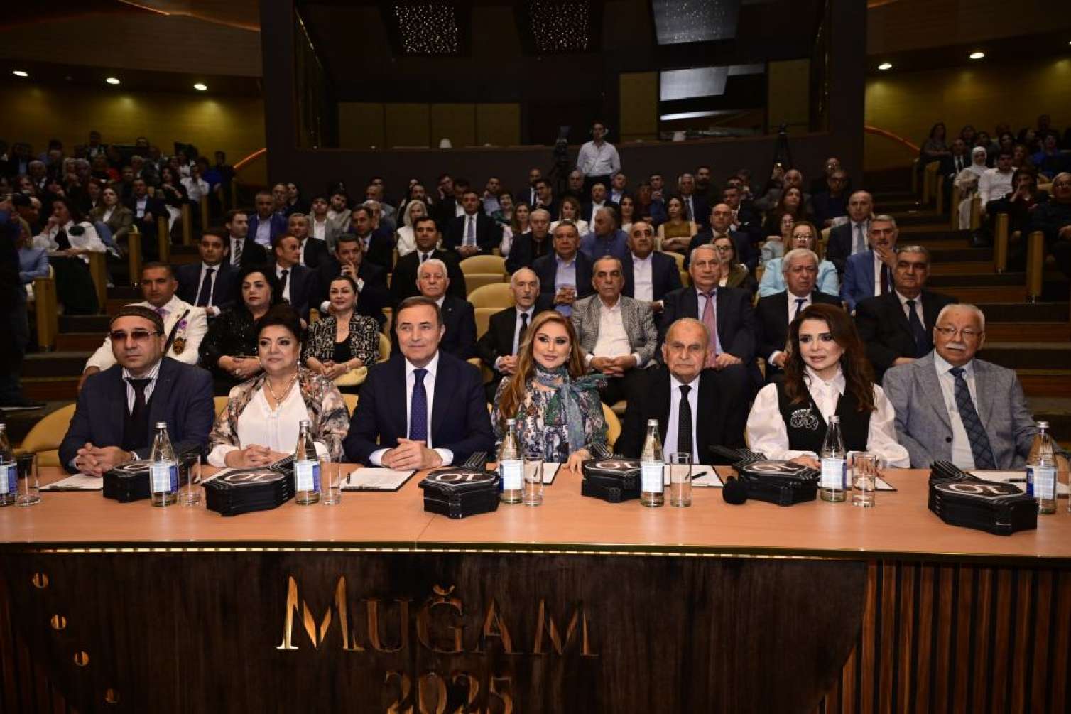 Muğam müsabiqəsi qalmaqalı:  "Əl çəkin, cavab verməyəcəyəm"