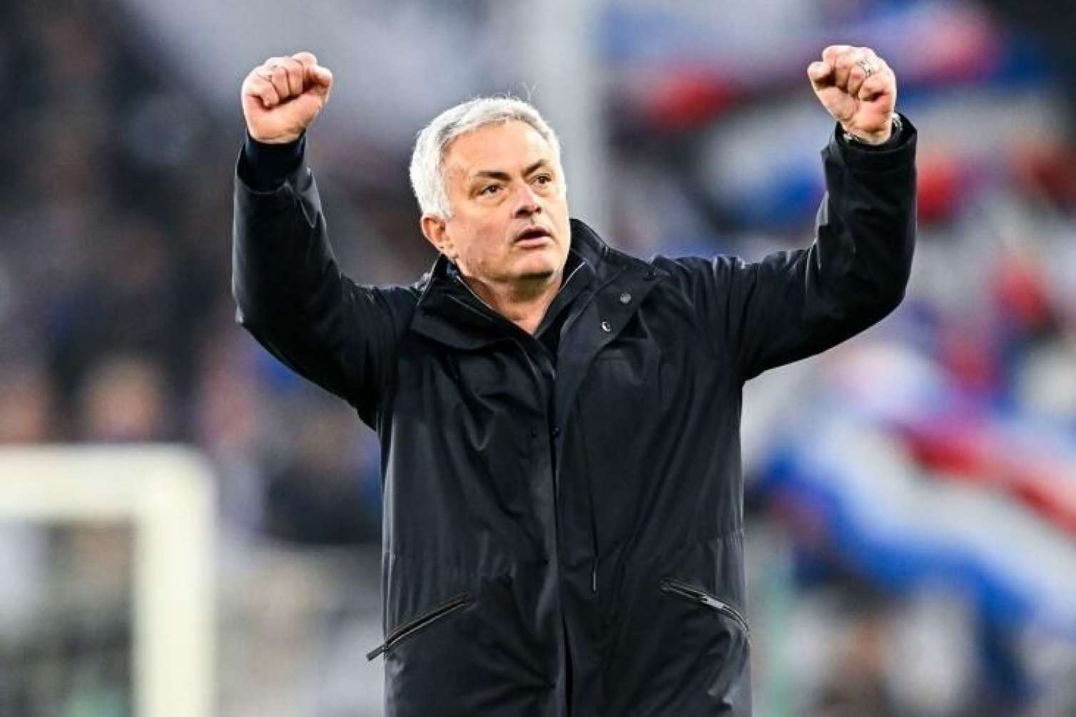 Mourinyo "Fənərbağça"dan sərvətlə ayrılır 