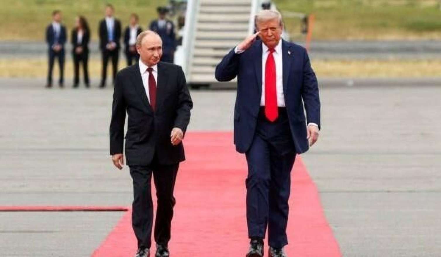 Администрация Трампа намерена отдалить РФ от Китая 