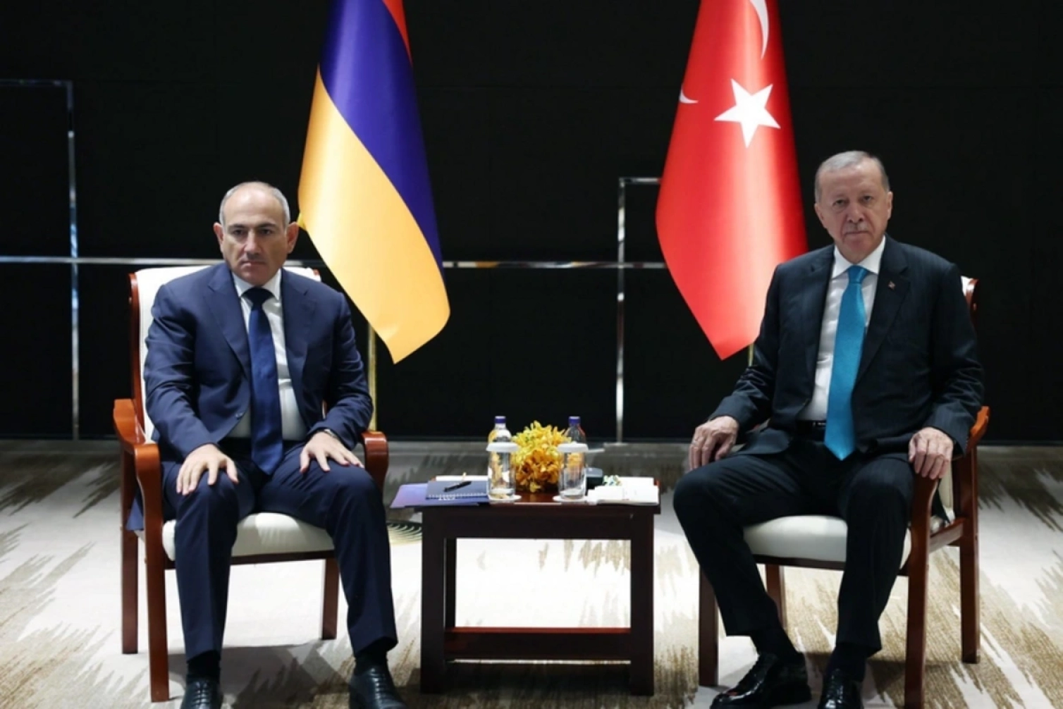 Ərdoğanla Paşinyan arasında təkbətək görüş keçirildi 