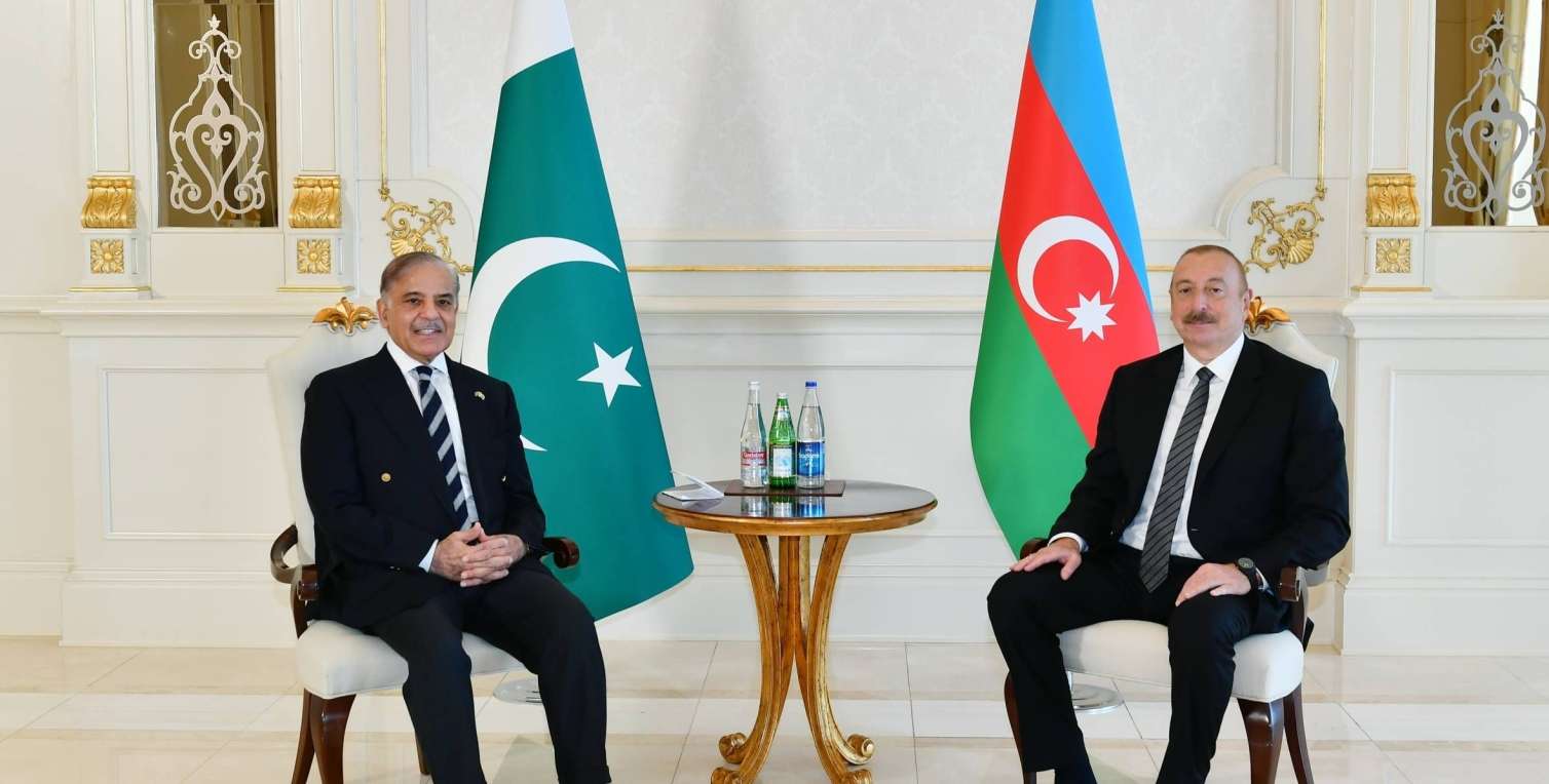 İlham Əliyev Şahbaz Şəriflə görüşdü 
