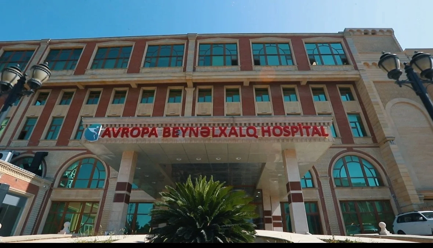 Ölkənin ən güclü 20 həkimi bu klinikaya keçdi – Bakıda Avropa xəstəxanası 