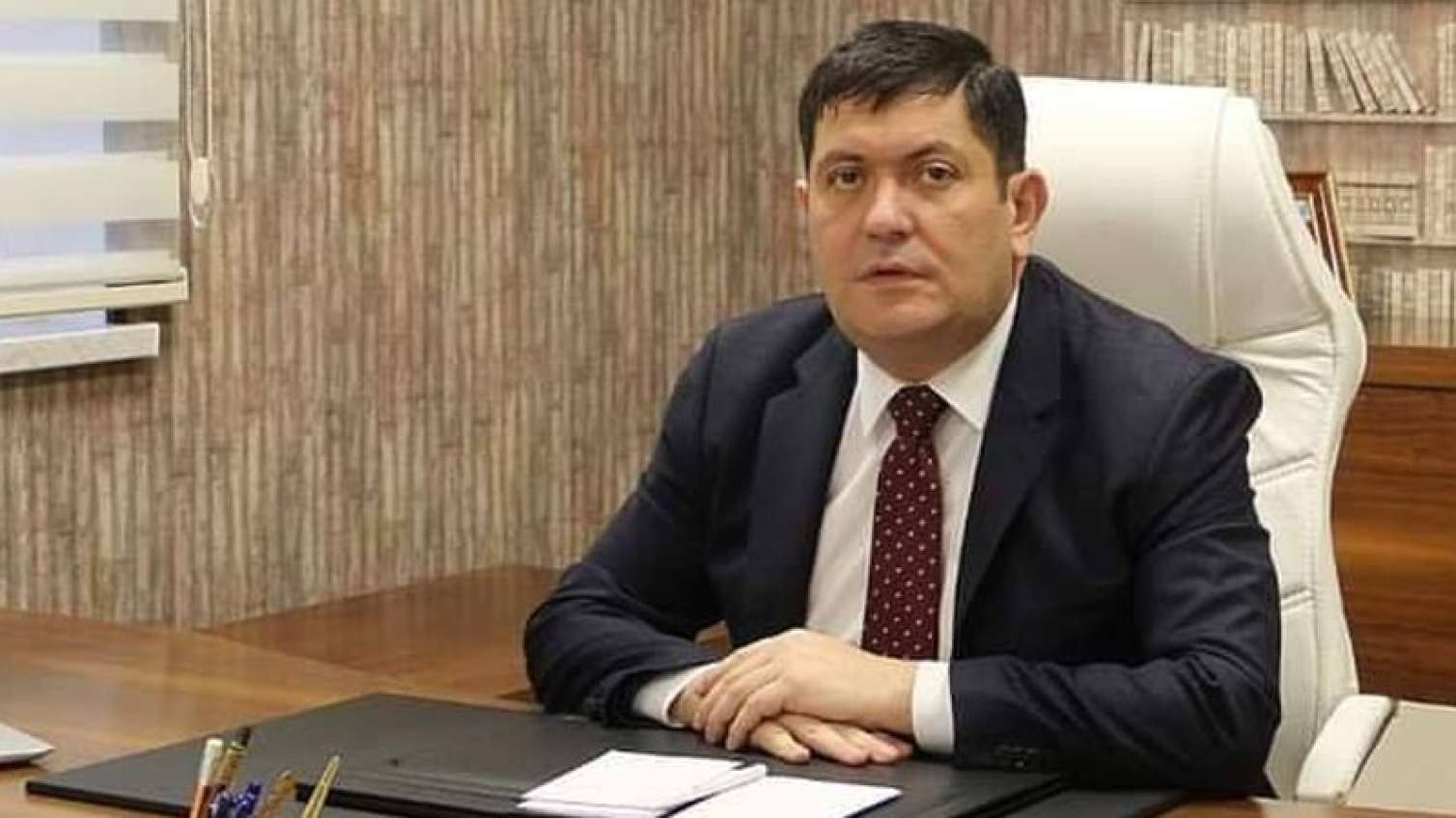 Deputata məxsus olduğu deyilən 20 milyonluq şirkət kondisioner təmiri ilə məşğuldur? 