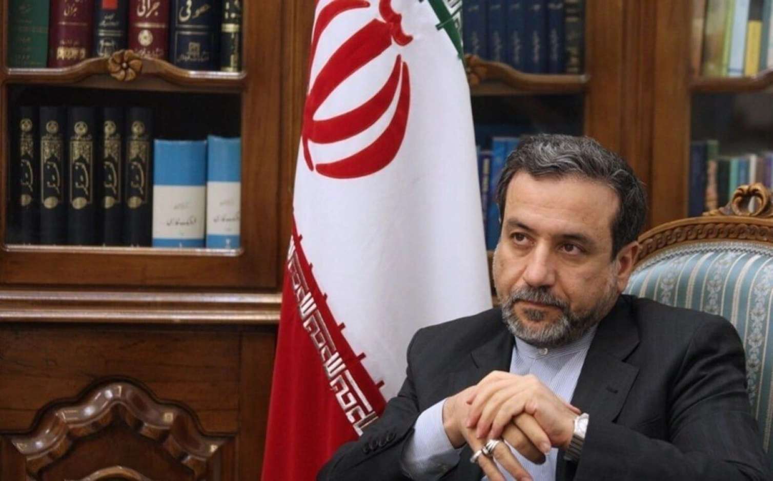 İranlı nazir 63 yaşında ata oldu 