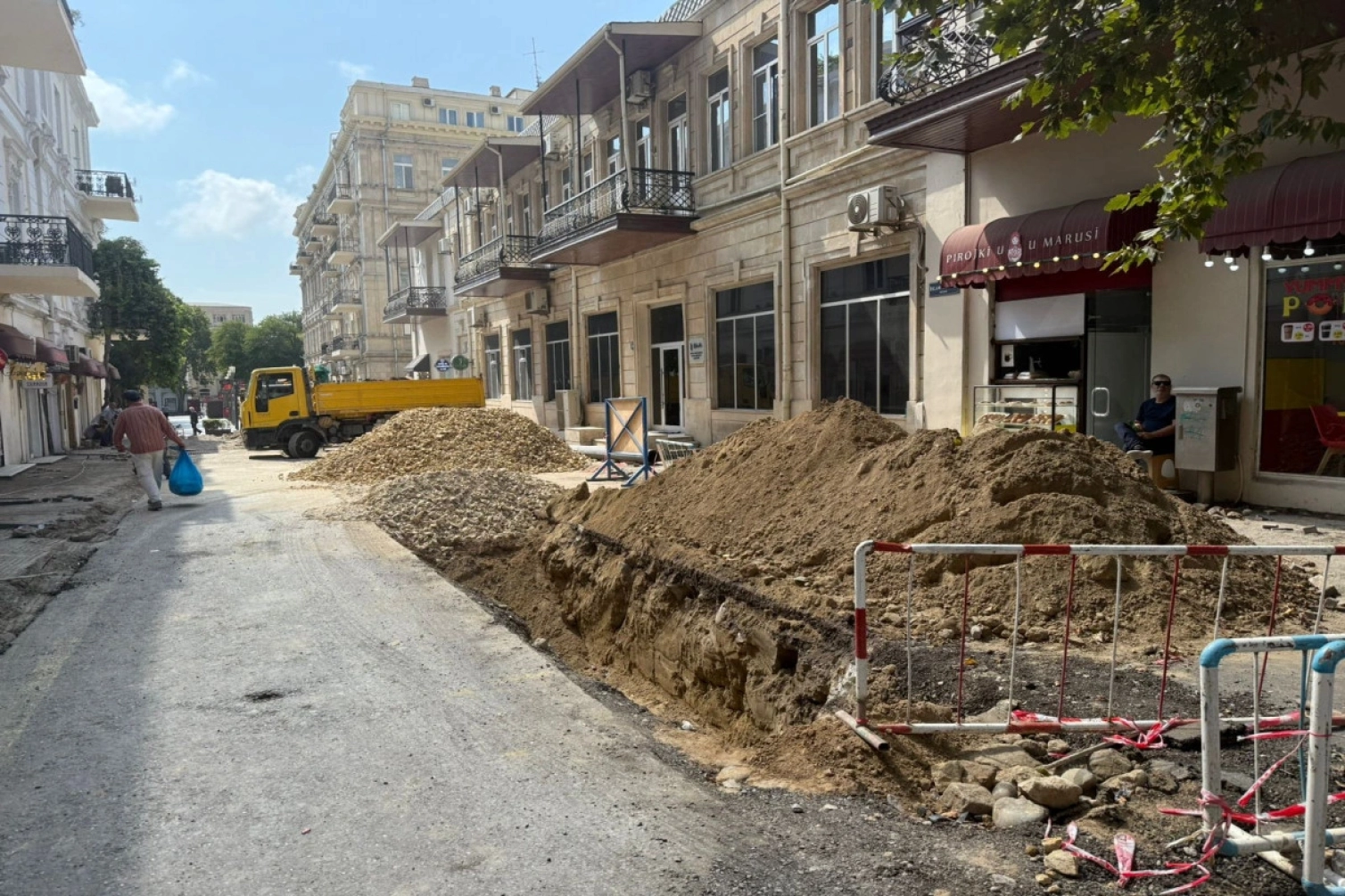 Bakıda bu yolların söküntüsünə başlanıldı - FOTO