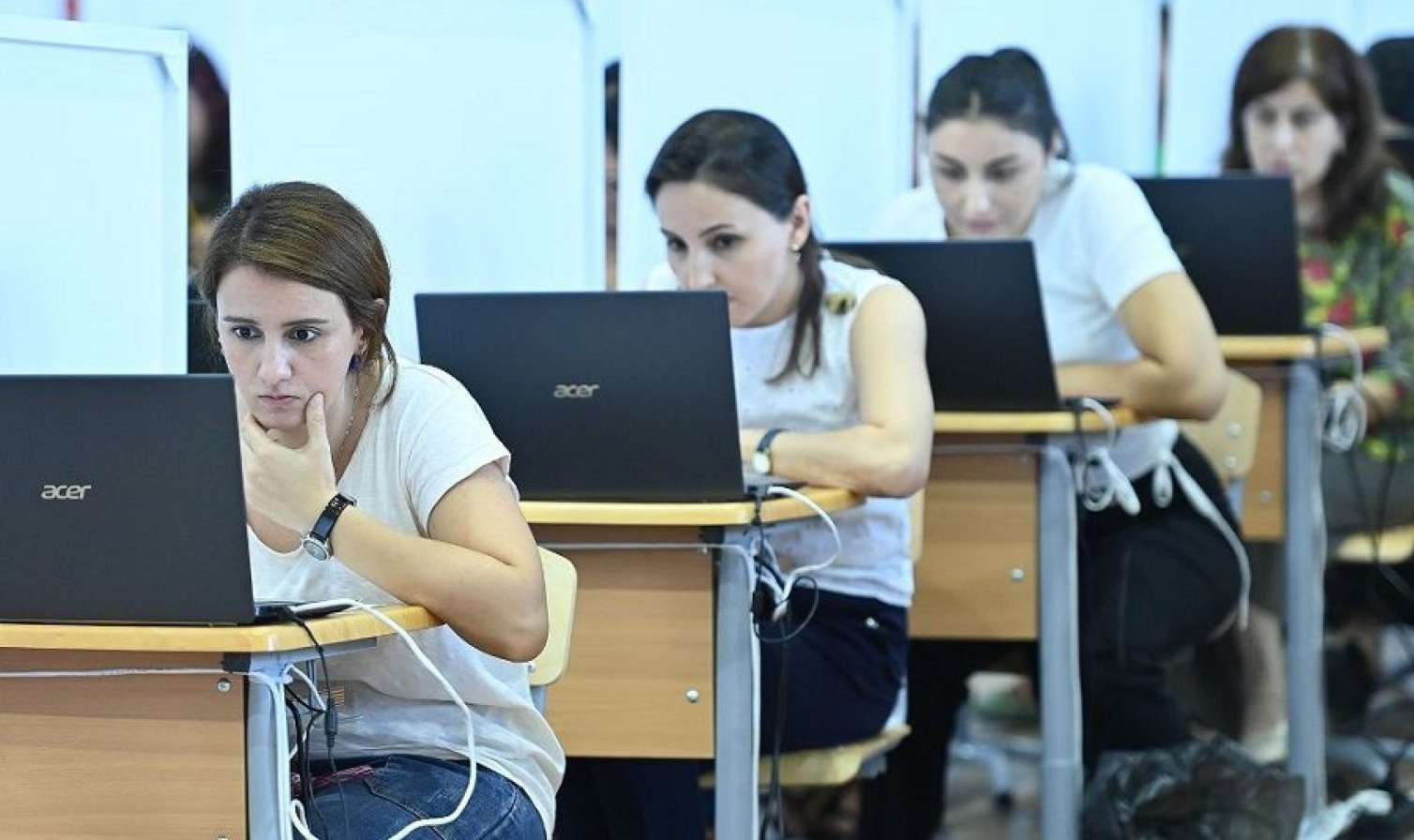 MİQ imtahanı ödənişli olacaq -  Qanun müzakirəyə çıxarıldı