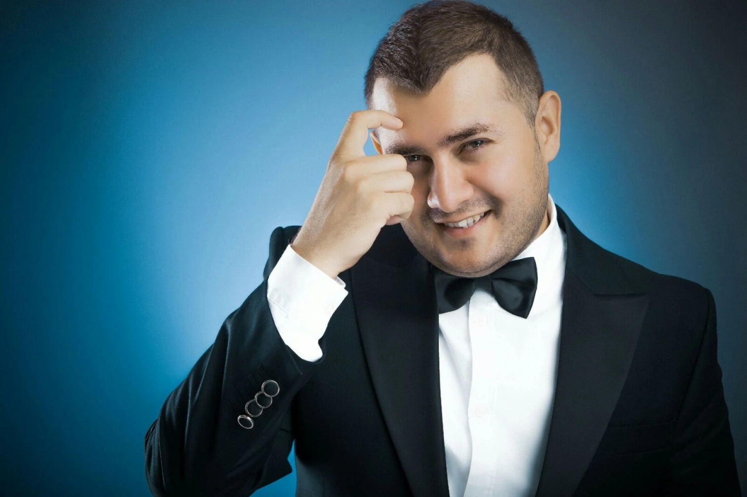 Niyə insanyönlü ola bilmirik?! - Müğənnidən sərt fikirlər 