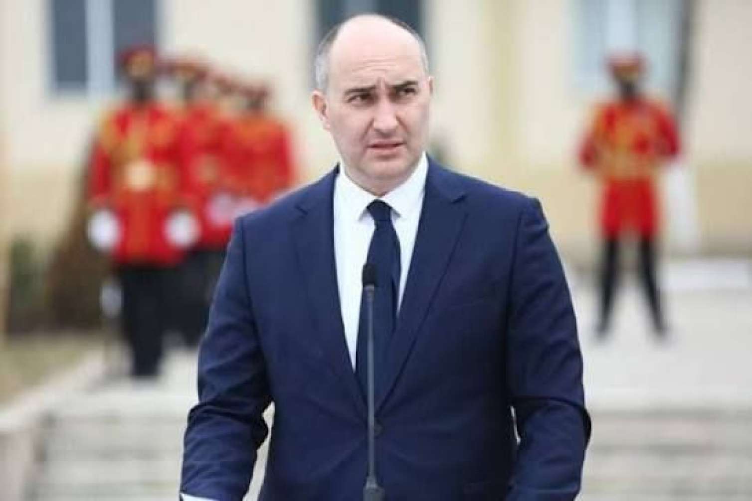 Gürcüstanın sabiq müdafiə naziri həbs olundu 