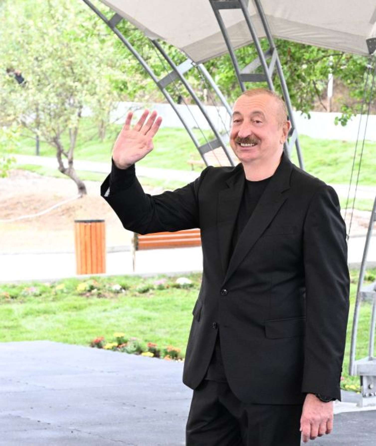 Prezident Xocalı sakinləri ilə görüşdü - FOTO