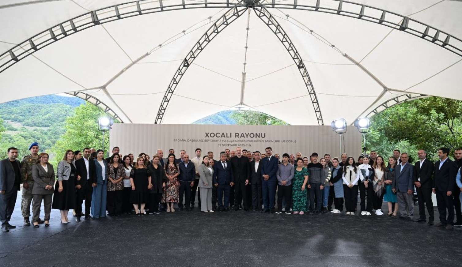 Prezident Xocalı sakinləri ilə görüşdü - FOTO