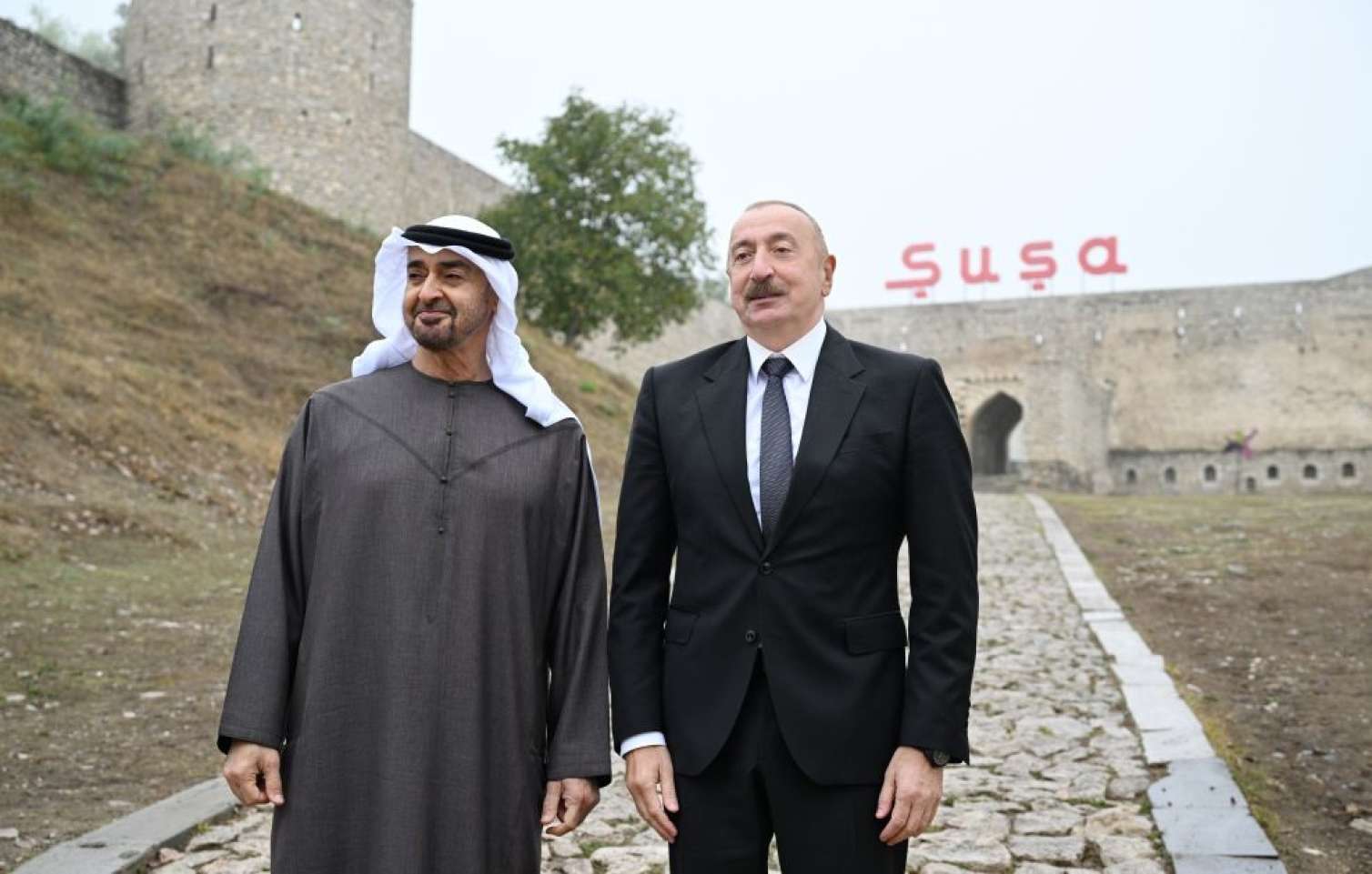 Liderlər Şuşa qalasının önündə - FOTO