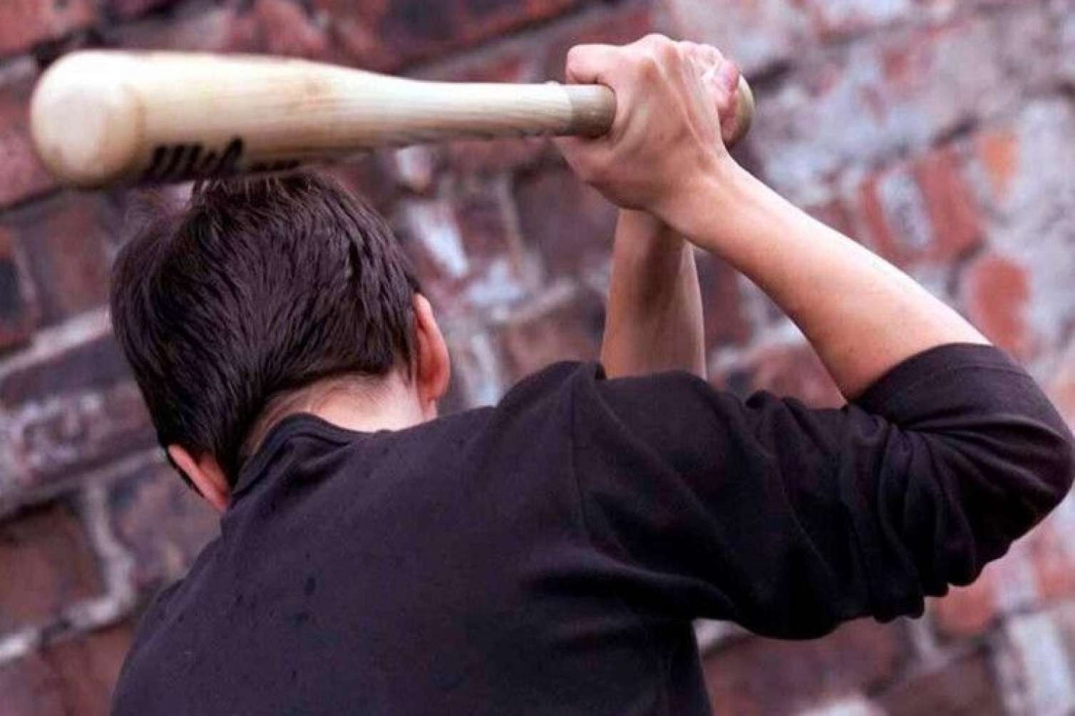 Qusarda 27 yaşlı oğul atasını döydü 