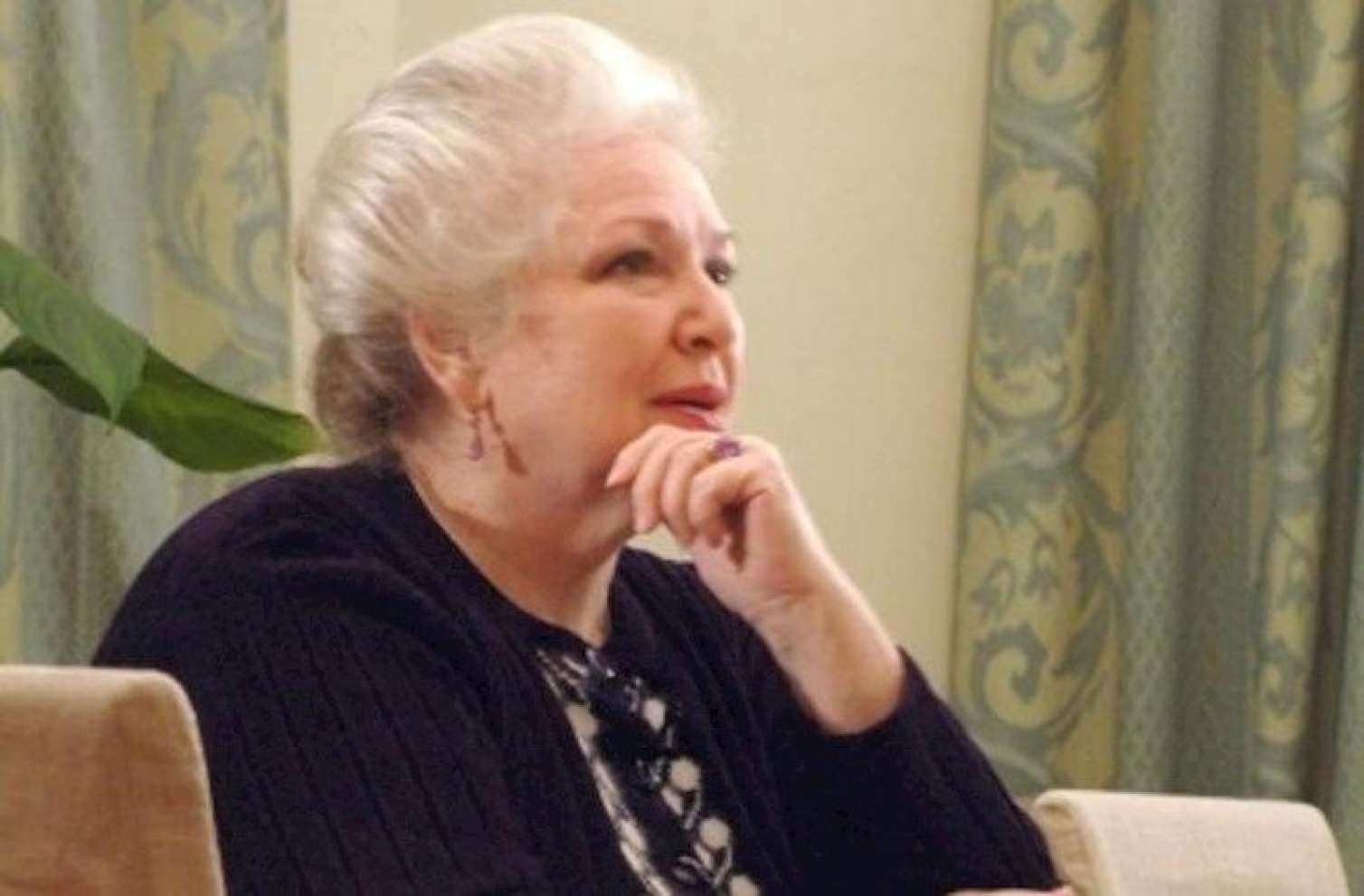 Məşhur yazıçının qızı vəfat etdi 