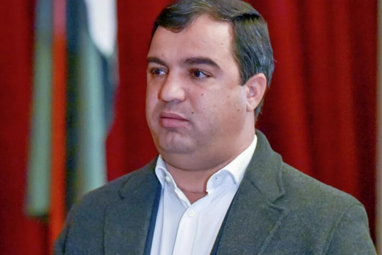 Ermənistanda icma rəhbəri və  polis məmuru öldürüldü 