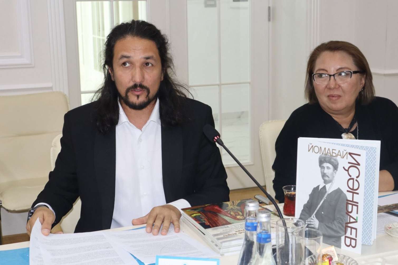 “Türk irsi dünya arenasında” mövzusunda dəyirmi masa keçirildi 