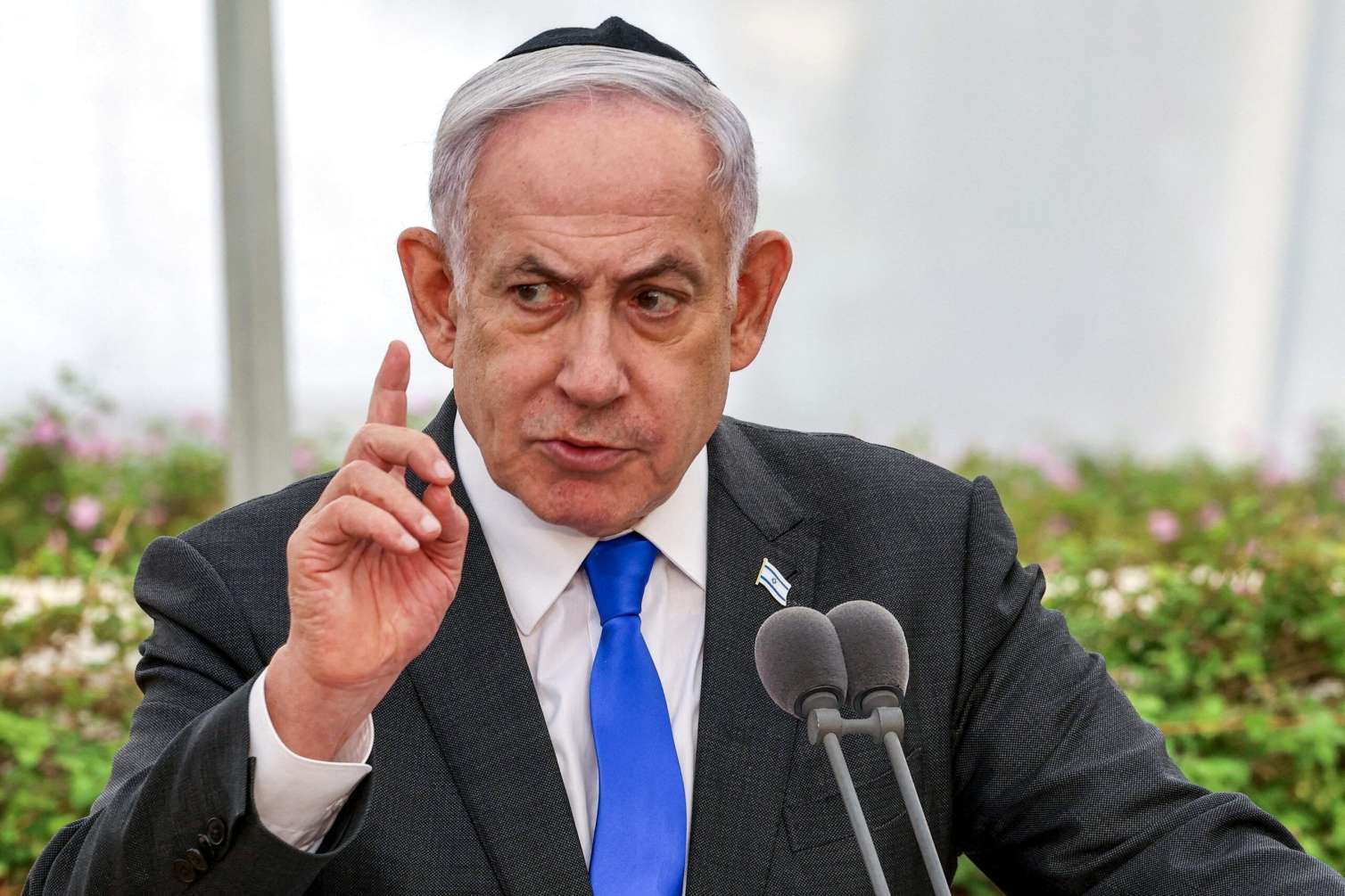 Netanyahunun daha bir ölkəyə girişi qadağan olundu 