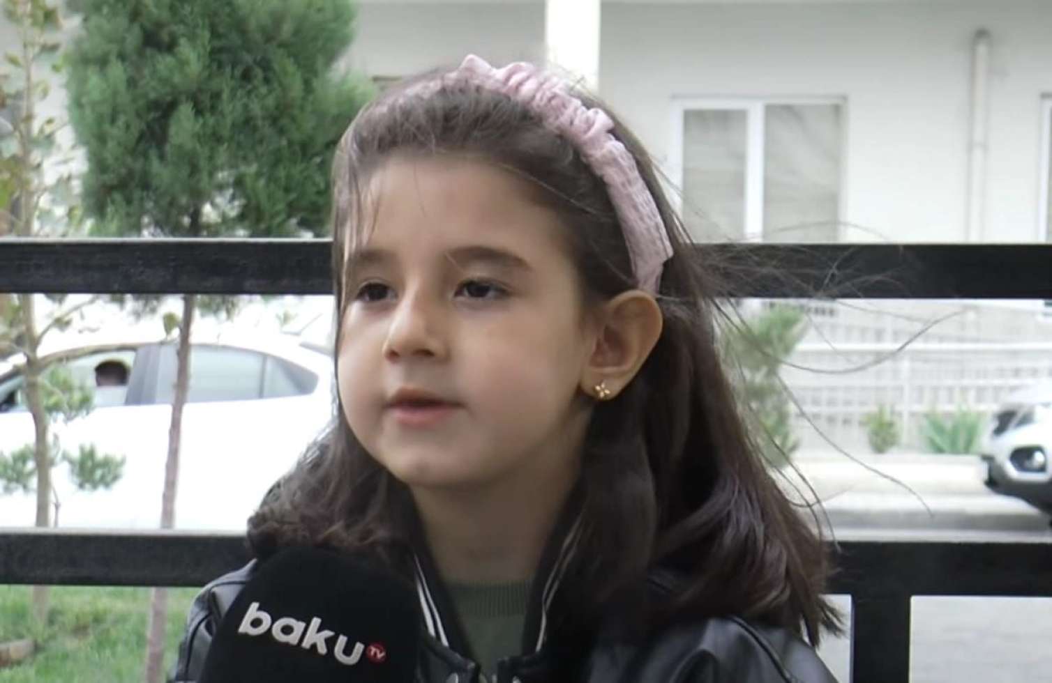 İlham Əliyevin əlindən tutduğu balaca Nilay: "Prezidenti görməyi çox istəyirdim" 