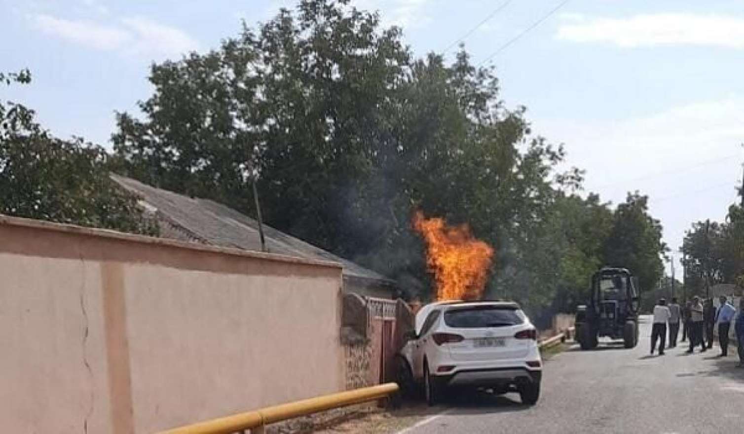 Minik avtomobili qaz xəttinə çırpıldı, 801 abonentin...- FOTO 
