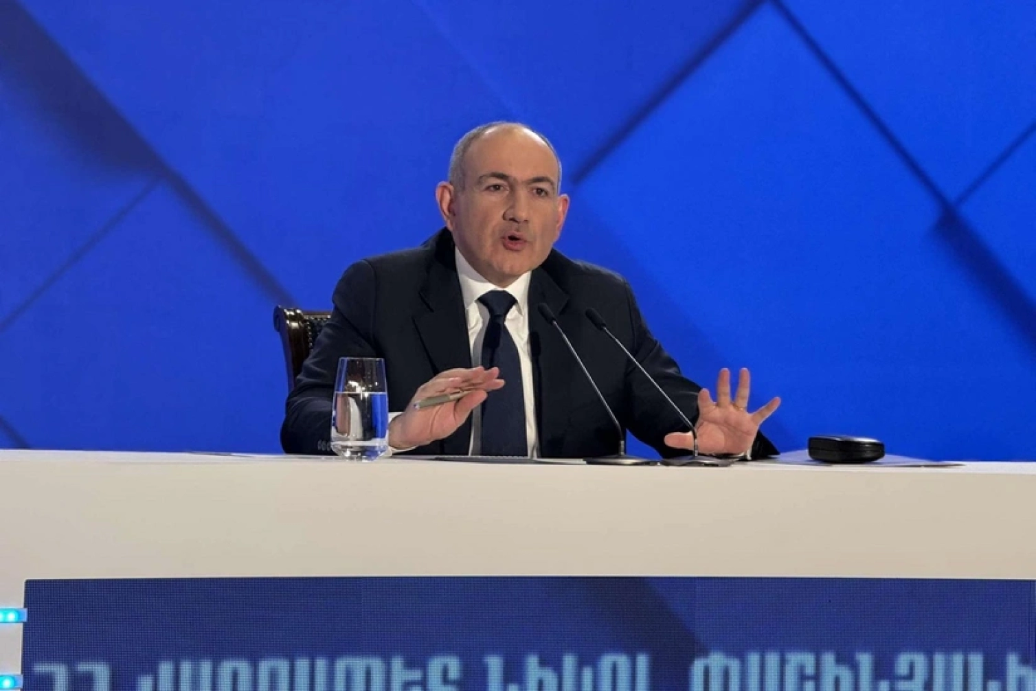 Azərbaycanla sərhədlərin açılması... - Paşinyan 