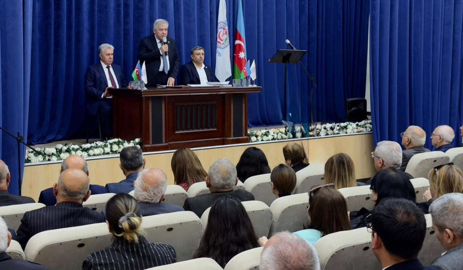 VHP Ali Məclisinə yeni sədr seçildi - FOTO