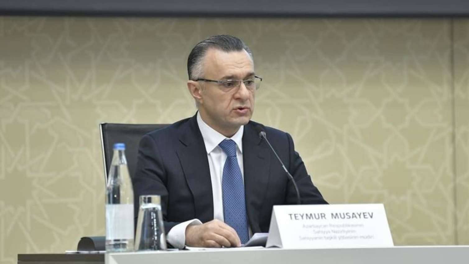 Nazir qalmaqallı prorektoru işdən çıxardı - Yerinə "Azəriqaz"ın işçisi gətirildi - FOTO