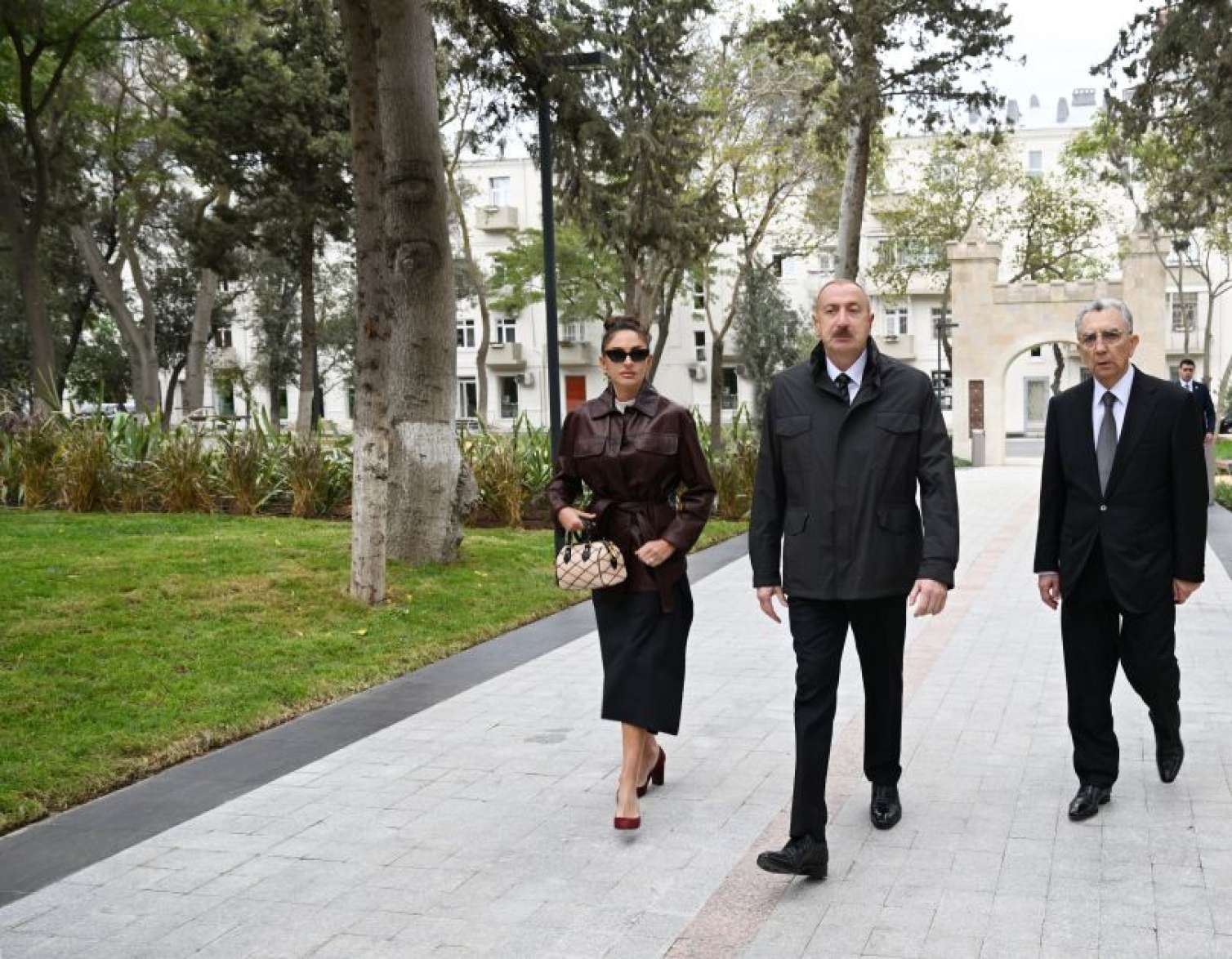 Prezident və xanımı yeni parkın açılışında - FOTO