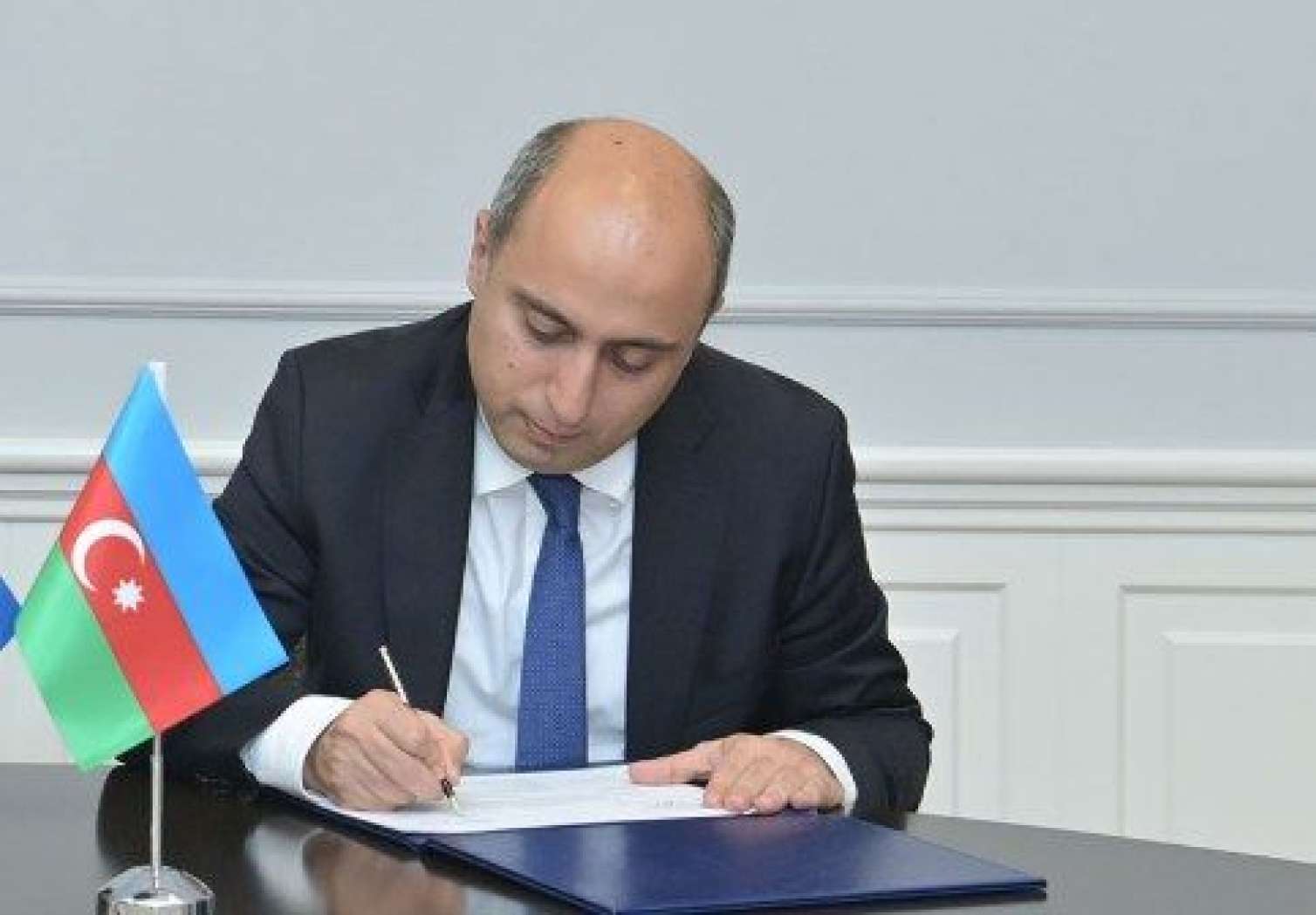 Emin Əmrullayev Ceyhun Kərəmovu işdən ÇIXARDI  