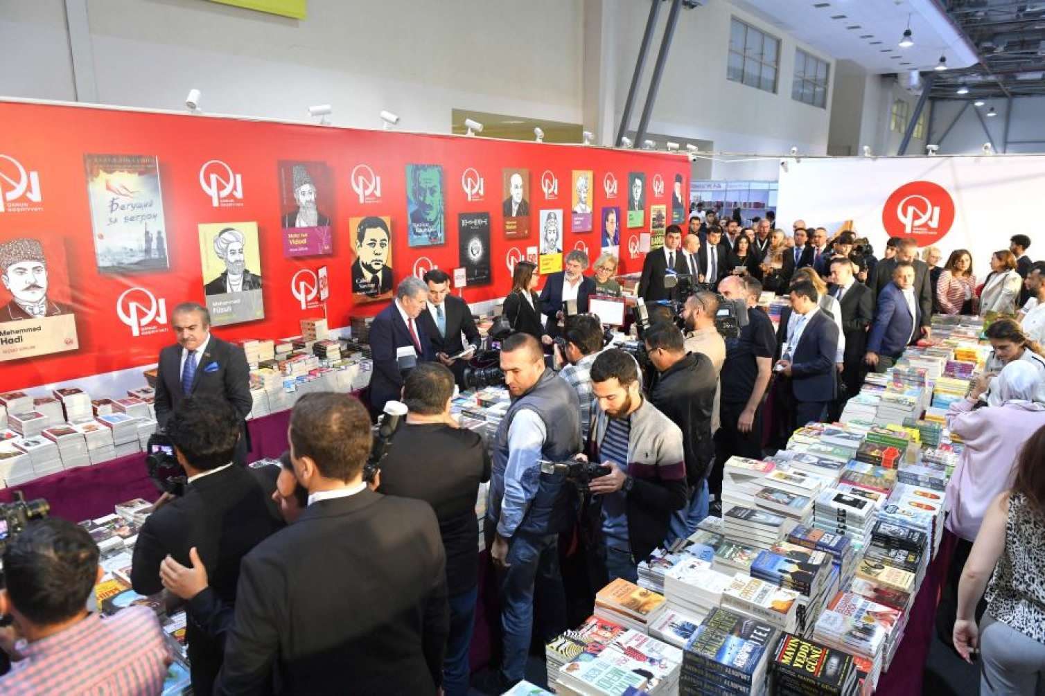 “Qanun” kitab sərgisində fəaliyyətini bərpa etdi - VİDEO 