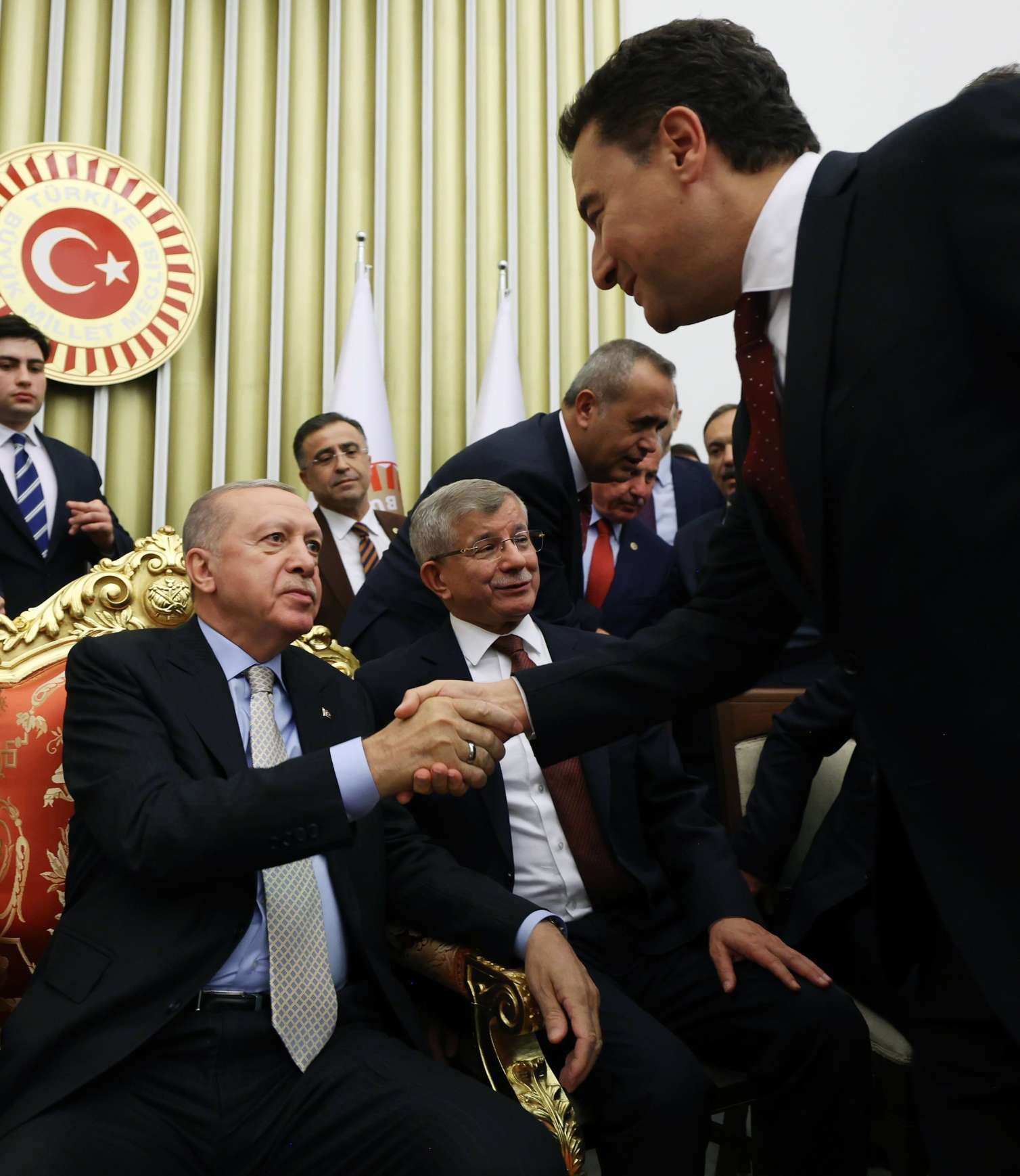 Ərdoğan keçmiş silahdaşları ilə uzun illər sonra yenidən bir arada - FOTO 