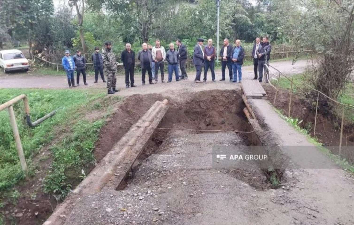 Astarada sel nəticəsində körpü çökdü - FOTO 