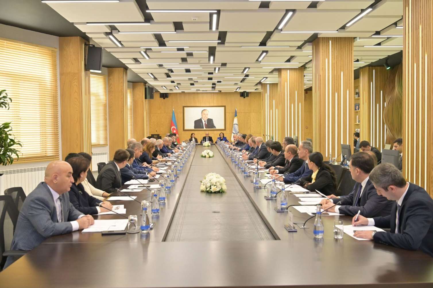 Nazir universitetlərdəki son vəziyyətə görə rektorları topladı 