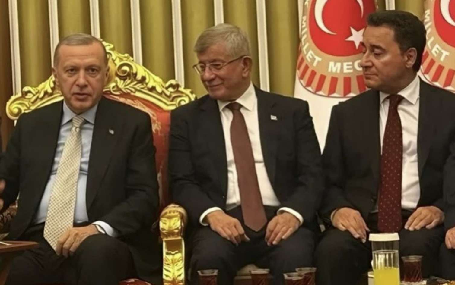 Davudoğlu və Babacan AK Partiyaya qayıdır? -  AÇIQLAMA 