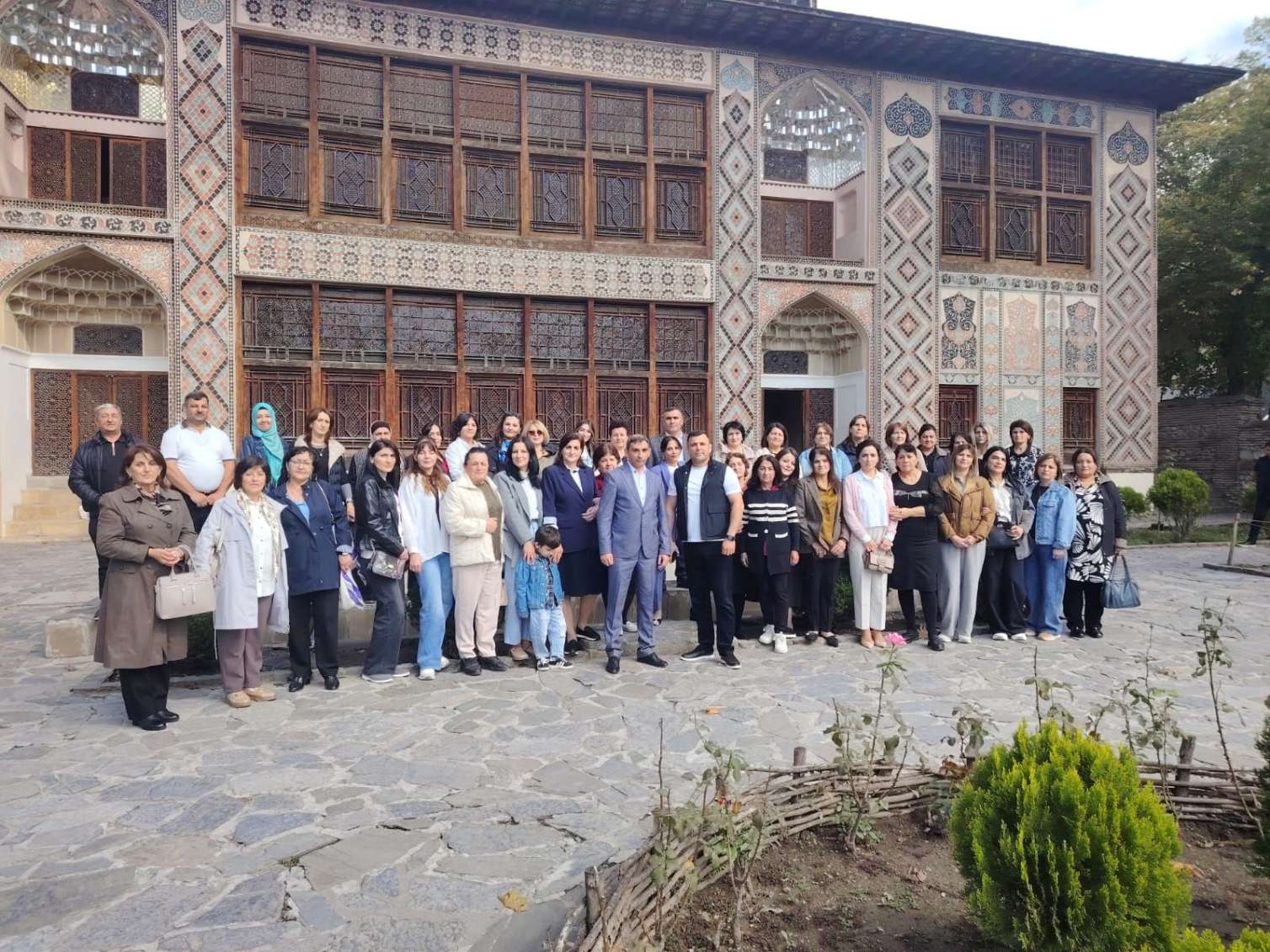 “Azəriqaz”ın bir qrup əməkdaşının tarixi yerlərə ekskursiyası baş tutub - FOTO 
