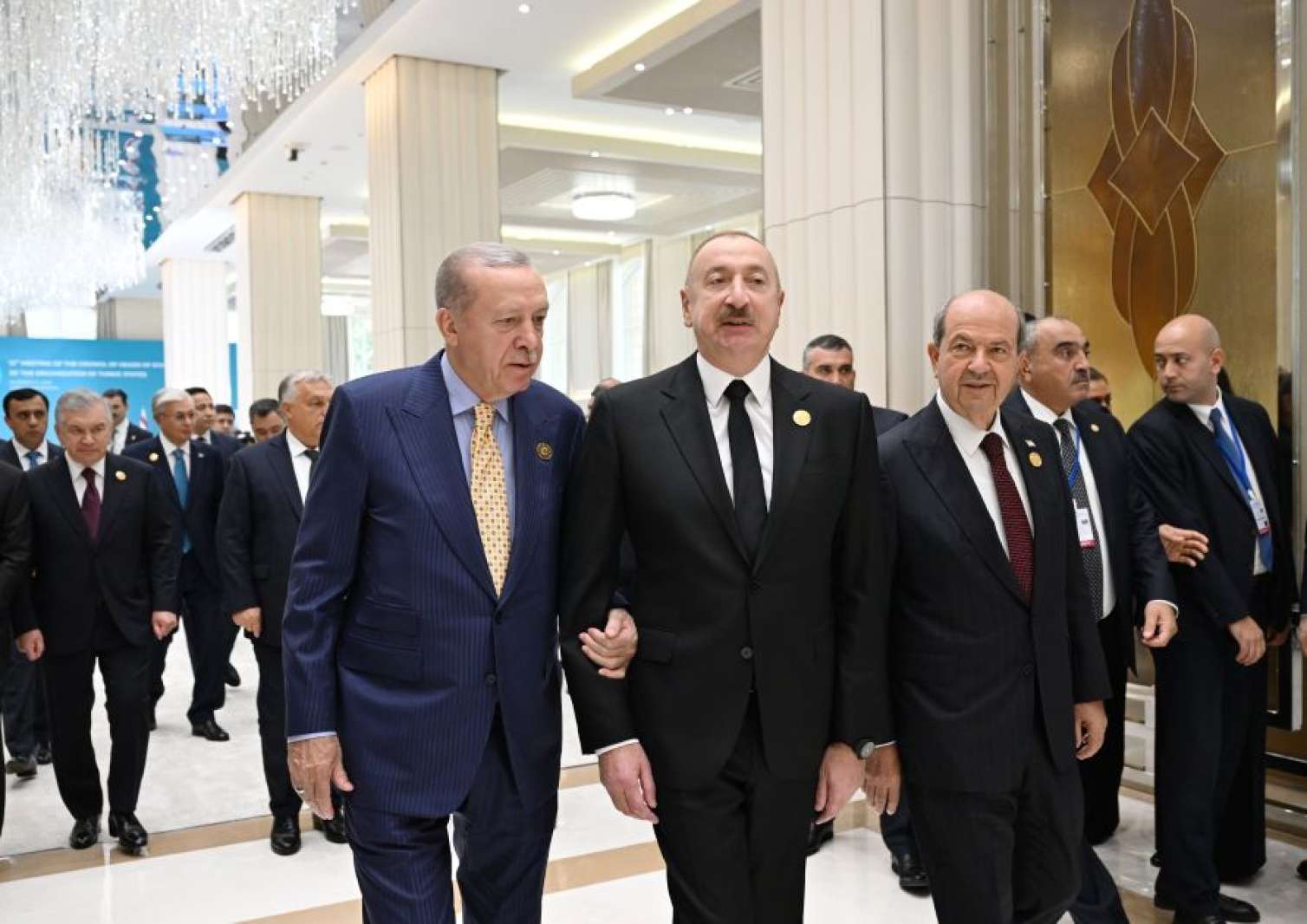 Liderlər çay süfrəsi arxasında…  - FOTO