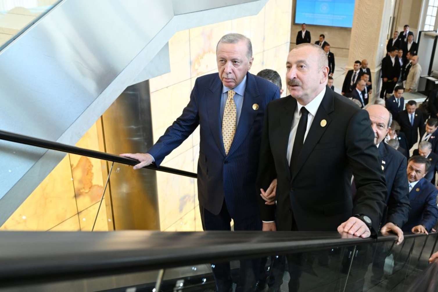 Liderlər çay süfrəsi arxasında…  - FOTO