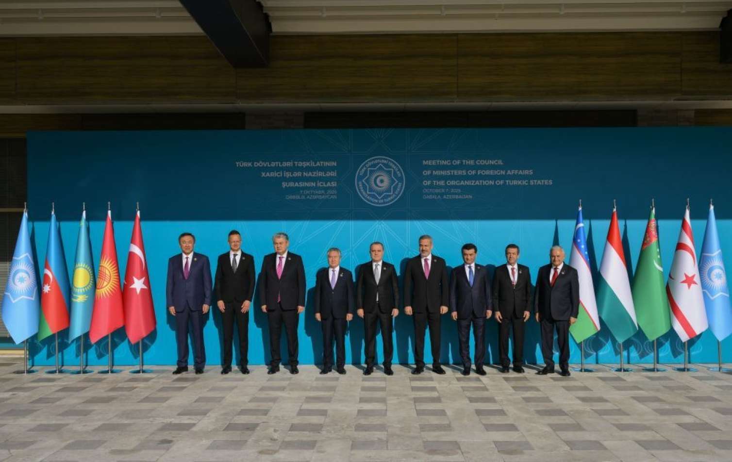 Raimkulova Qəbələdə nazirlərin toplantısında - Fotolar 