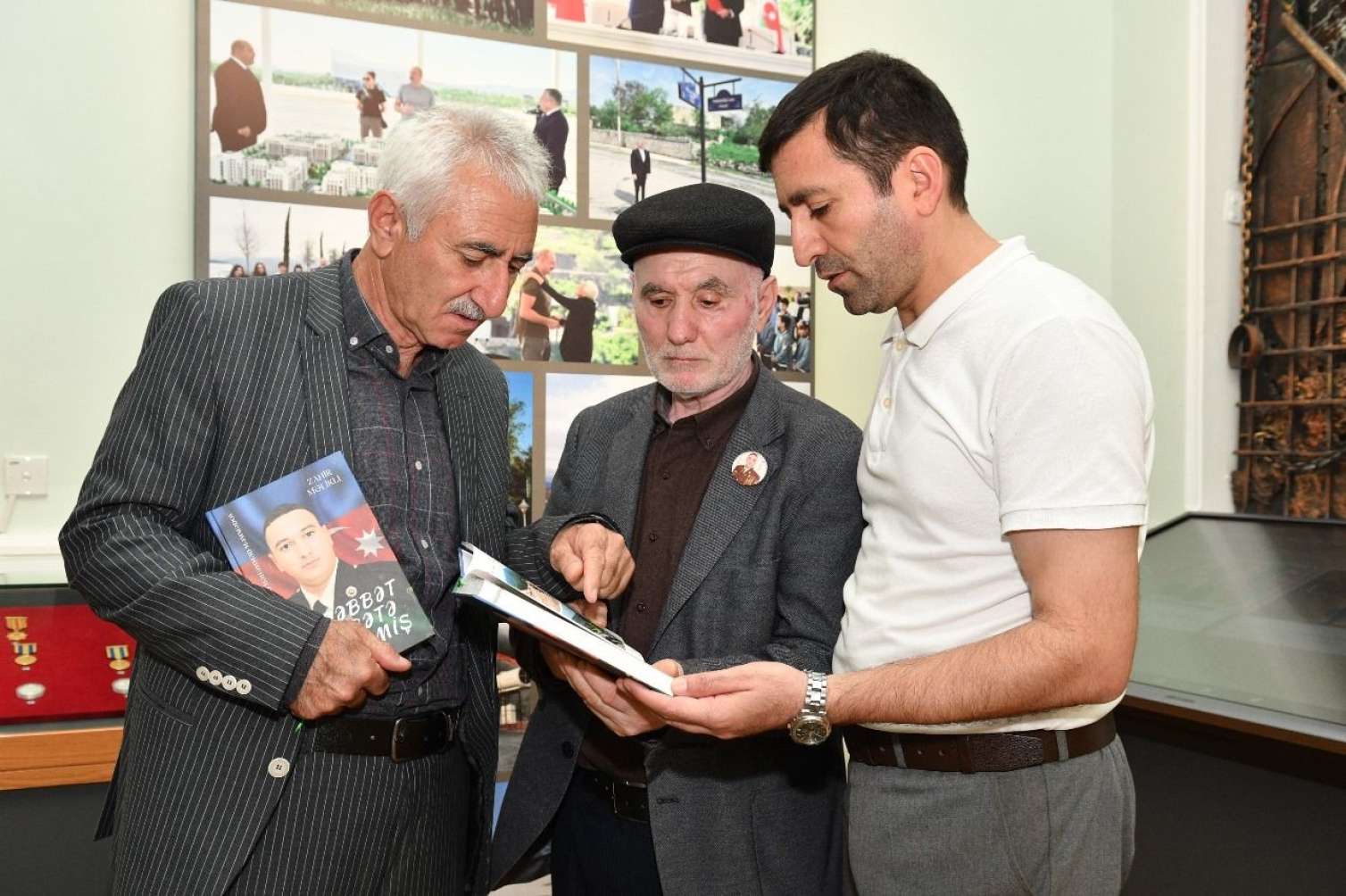 Şəhid Məhəmməd Məmmədov haqqında kitab muzeyə hədiyyə edildi 