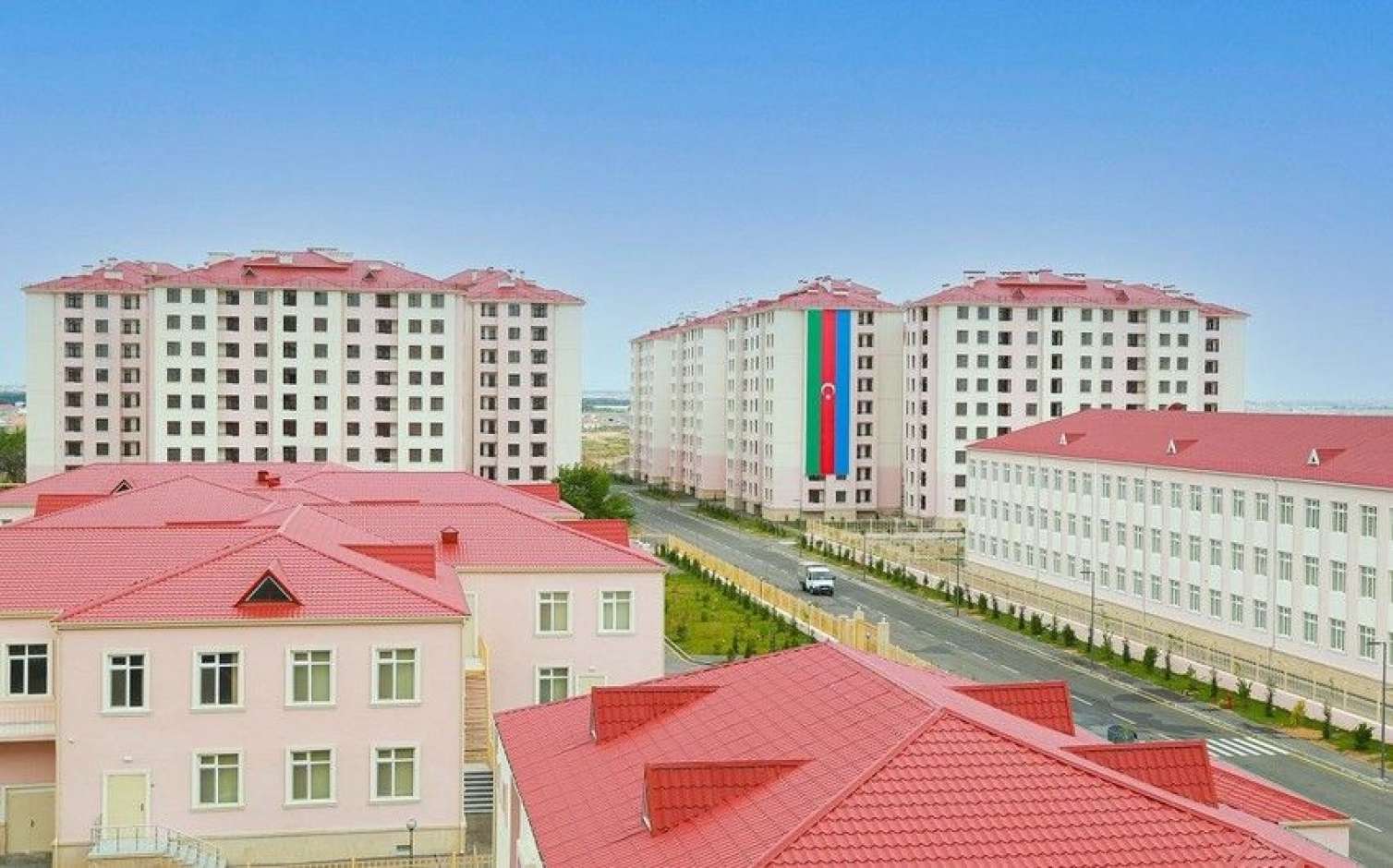 Bakıda bu şəxslərə 100 mənzil verildi 
