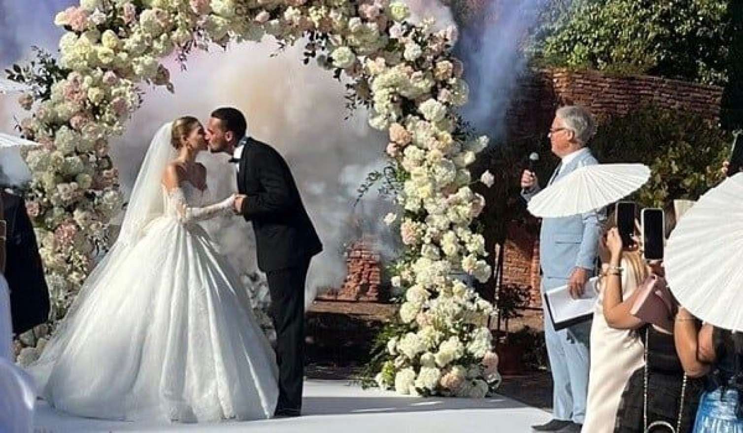Heysenin qardaşının evləndiyi xanım Vəfa Zeynallının qızıdır? - FOTO