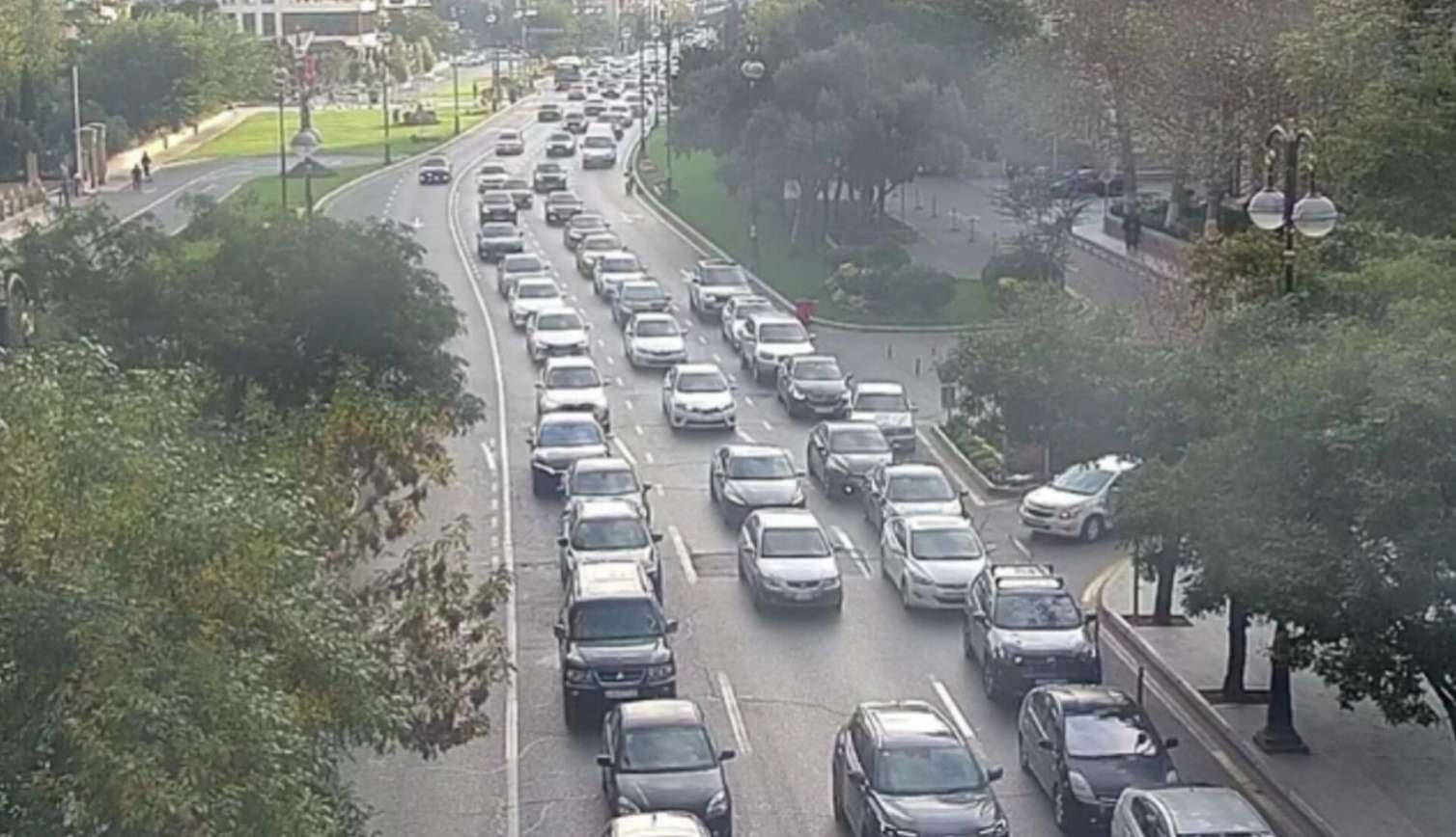 Paytaxtda sıxlıq olan küçələrin SİYAHISI  