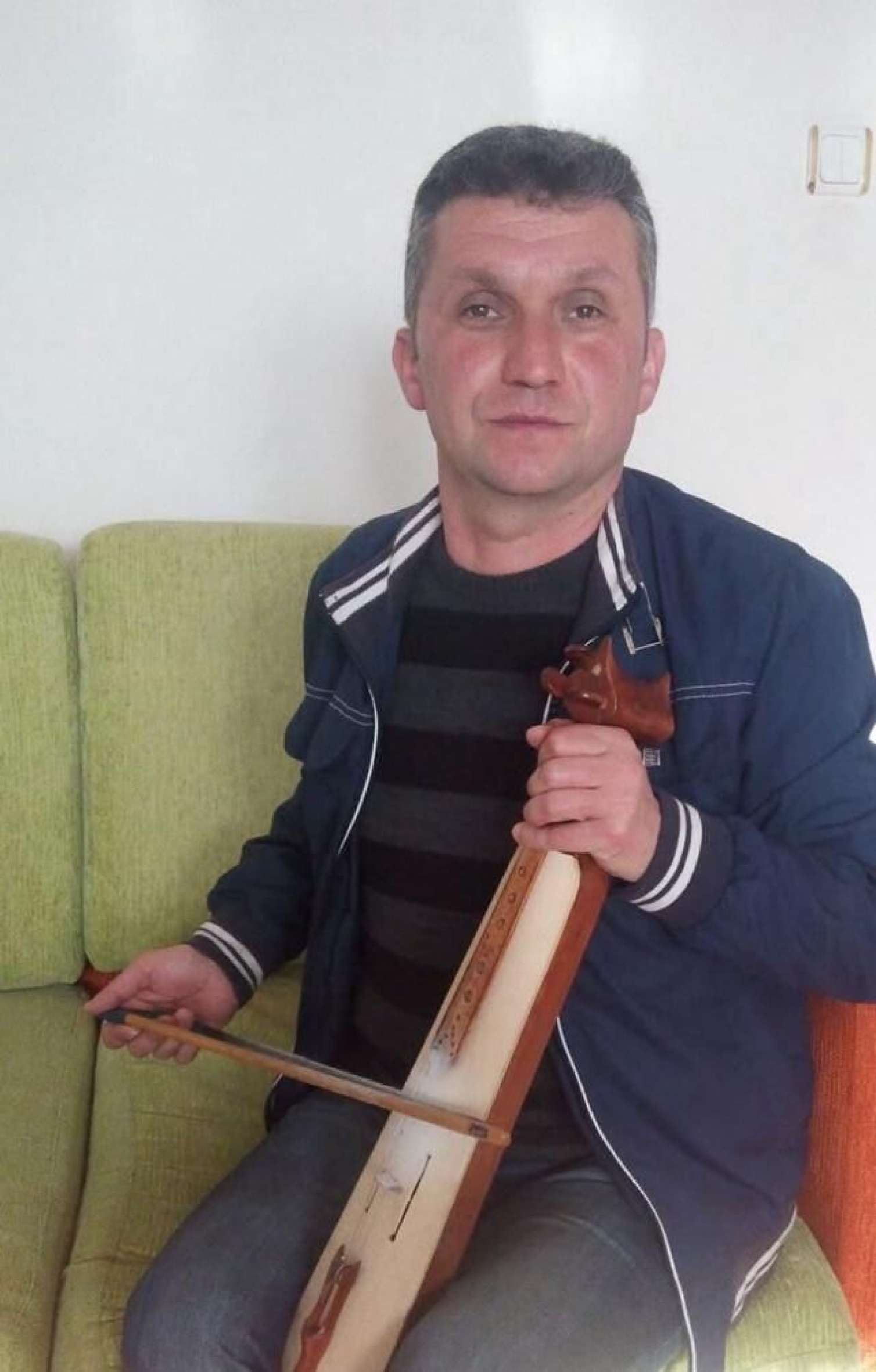  Müğənni toyda səhnədə ÖLDÜ - FOTO 